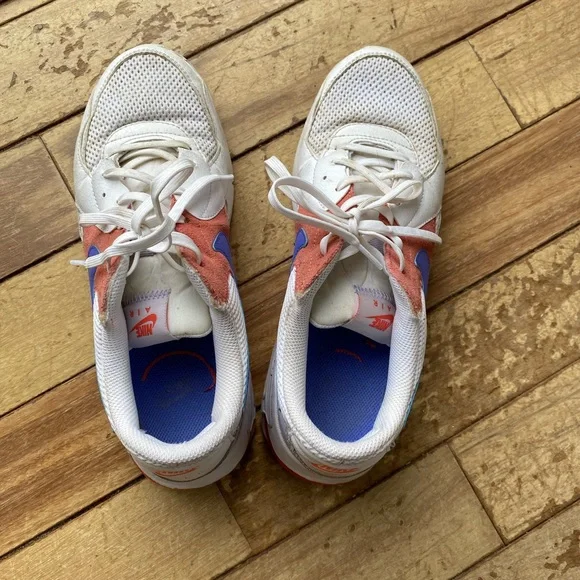 Nike White and Pink Sneakers Low-Top Lace-Up - Picture 1 of 6